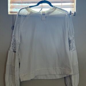 White Lace-Sleeve Women's Pullover Top